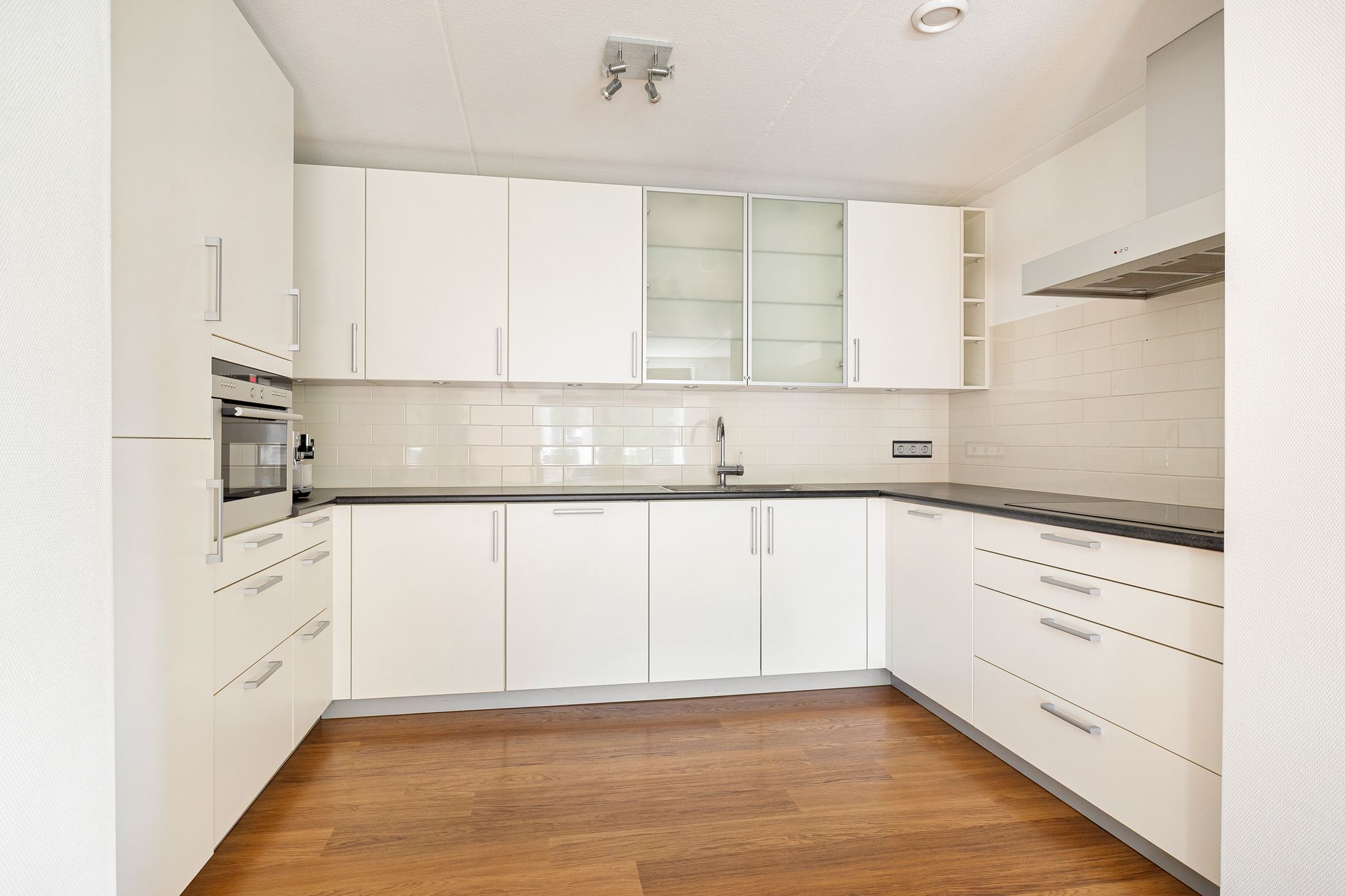 Foto 3 van Marktweg 79-13