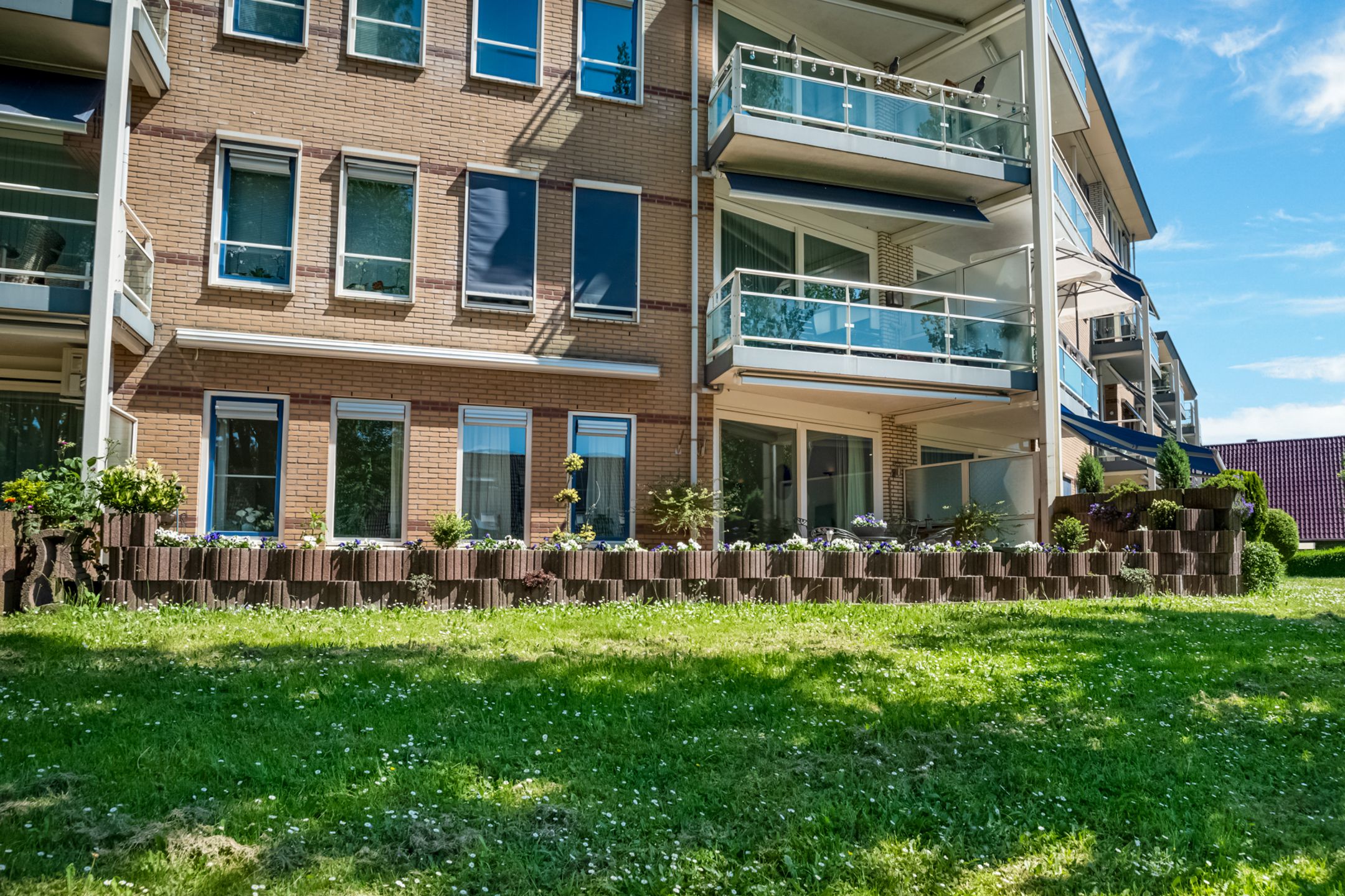 Foto 27 van Meester Linssenhof 27