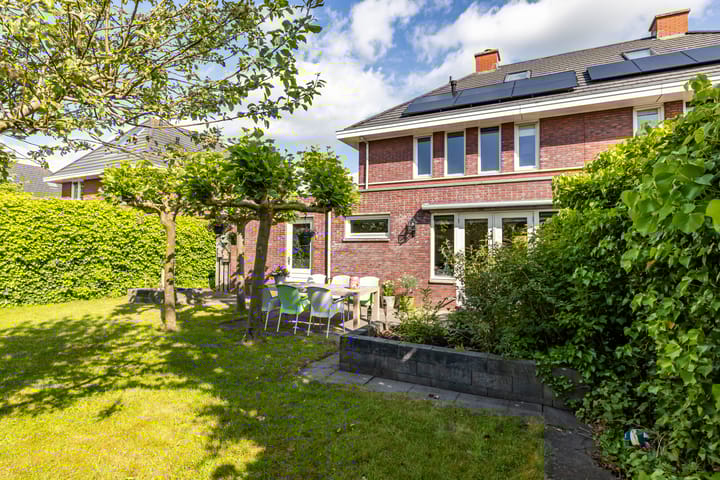 Foto 40 van Alberdina Beerlinglaan 30