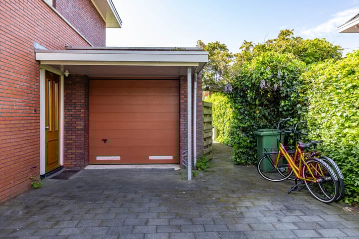 Foto 10 van Alberdina Beerlinglaan 30