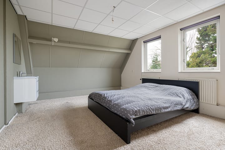 Photo 23 of Schubertstraat 8