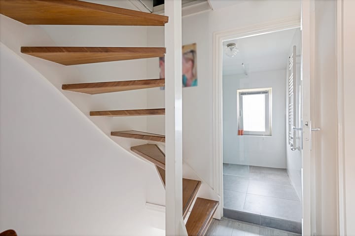 Photo 20 of Albert Verweystraat 11