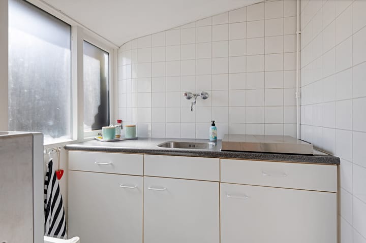 Photo 27 of Albert Verweystraat 11