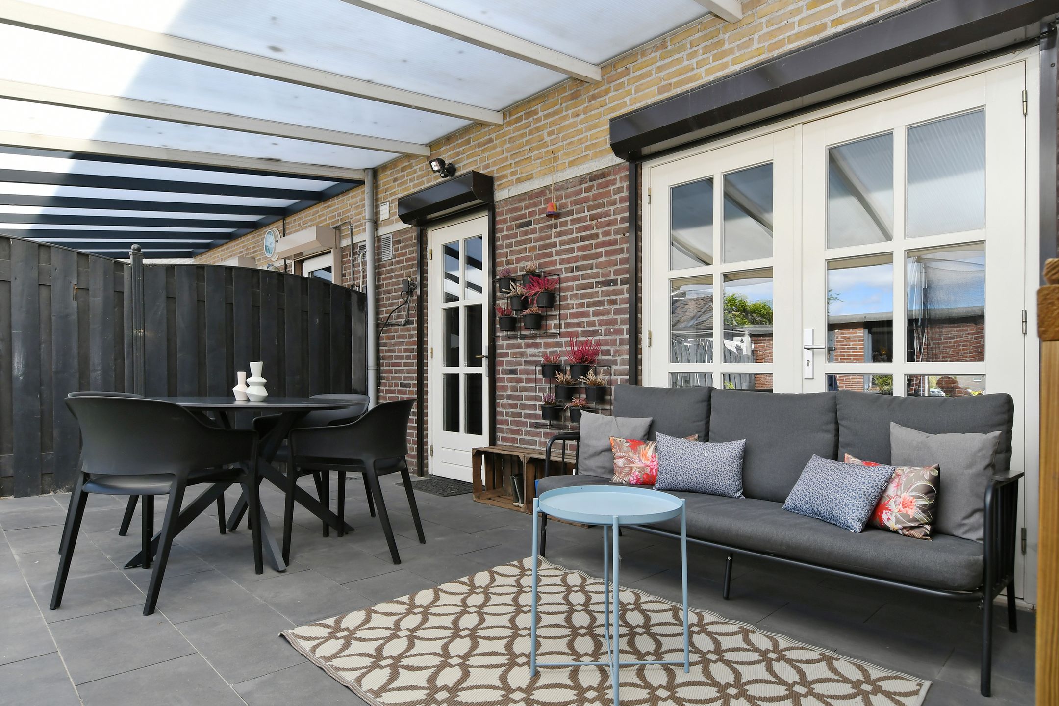 Photo 21 of Overmazestraat 19