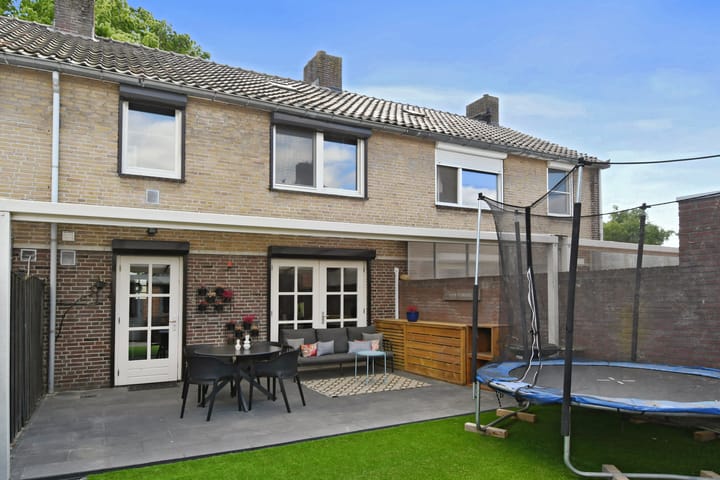 Foto 23 van Overmazestraat 19