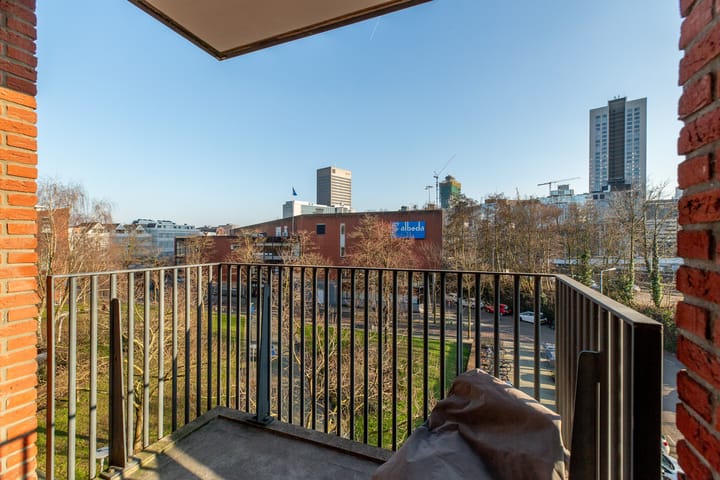 Foto 2 van Zuster Hennekeplein 4