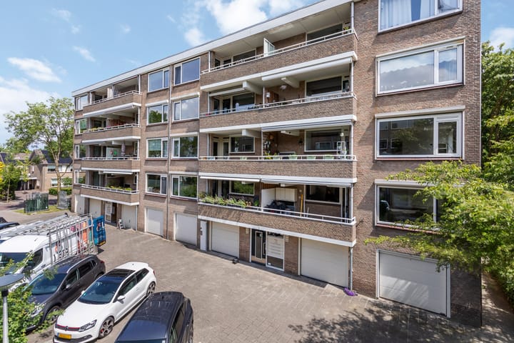 View photo of J.J. van Deinselaan 436