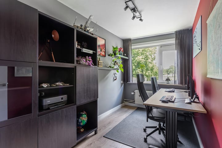 Photo 17 of J.J. van Deinselaan 436