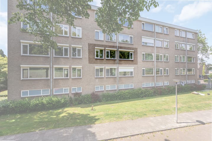 Photo 21 of J.J. van Deinselaan 436