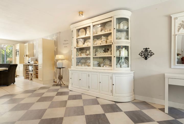 Photo 12 of Haya van Somerensingel 107