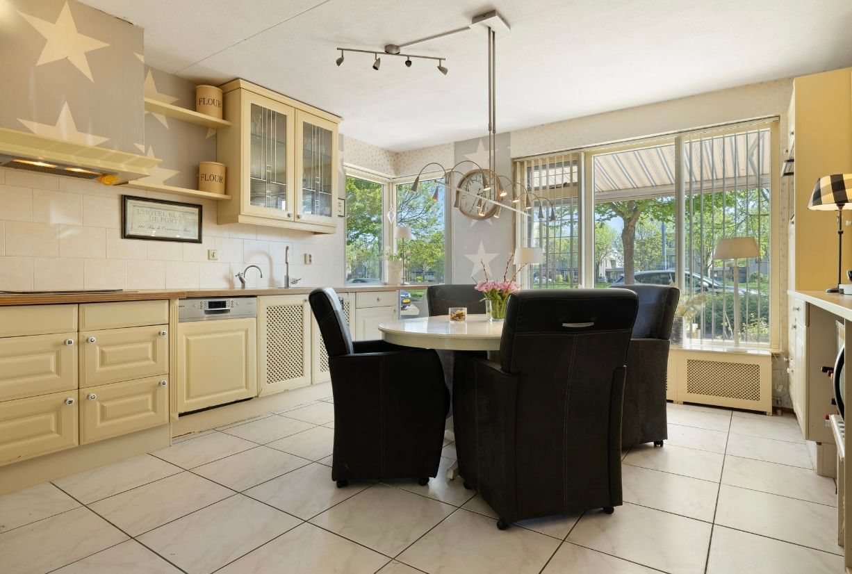 Photo 25 of Haya van Somerensingel 107