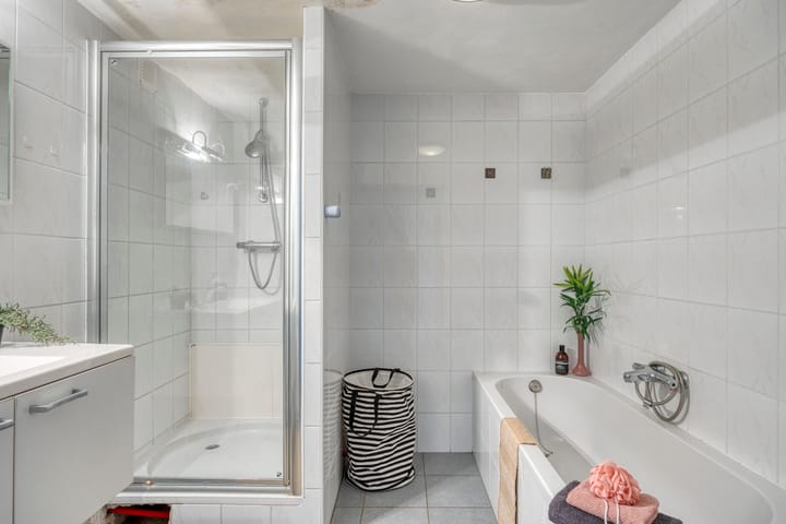 Photo 5 of Wijnpeerstraat 65