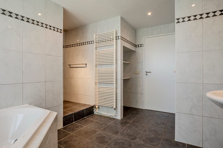 Foto 35 van Laag Spul 9