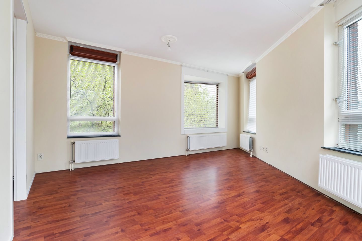 Foto 20 van Parallelweg 123