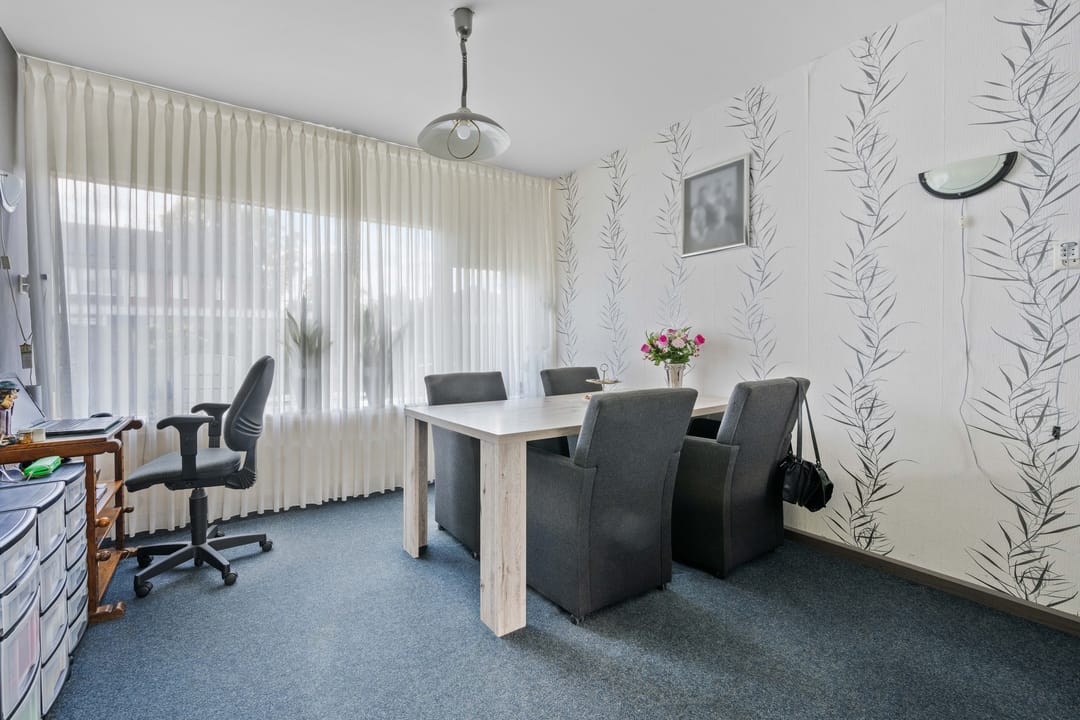 Foto 13 van Voeghoutenstraat 230