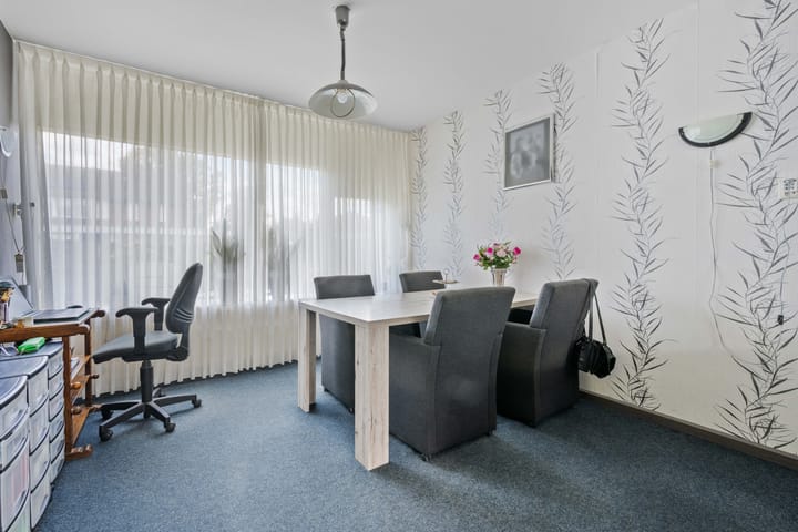 Foto 13 van Voeghoutenstraat 230