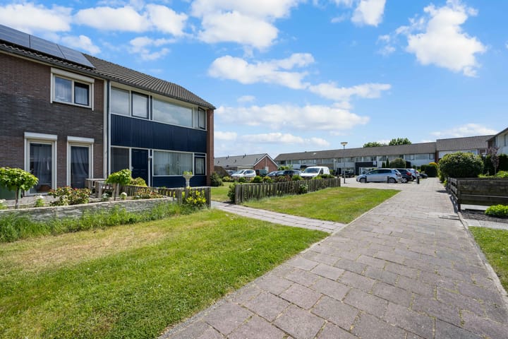 Foto 28 van Voeghoutenstraat 230