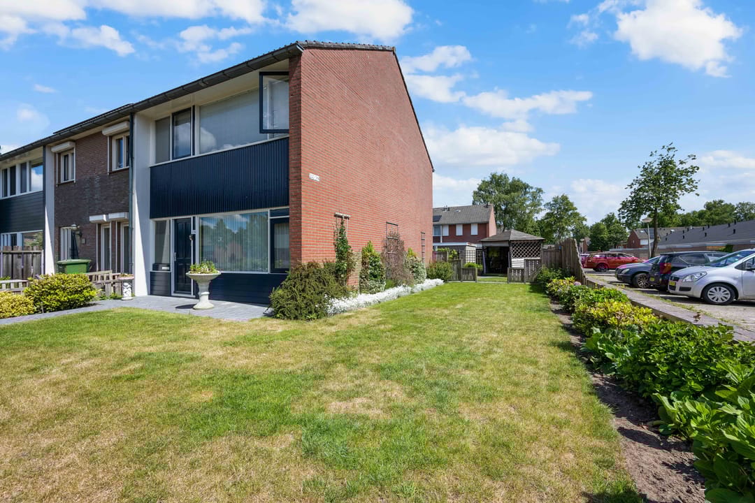 Foto 32 van Voeghoutenstraat 230