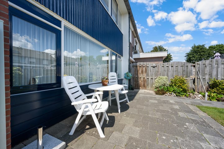 Foto 34 van Voeghoutenstraat 230