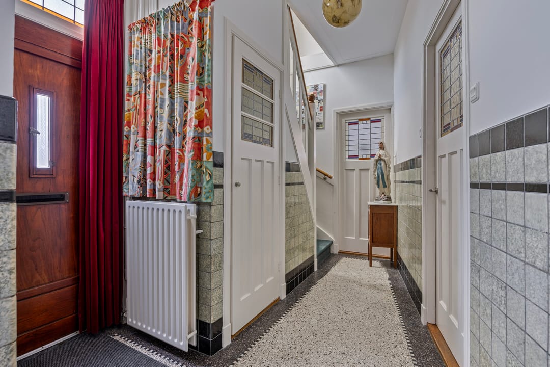 Photo 7 of Van der Waalsstraat 2