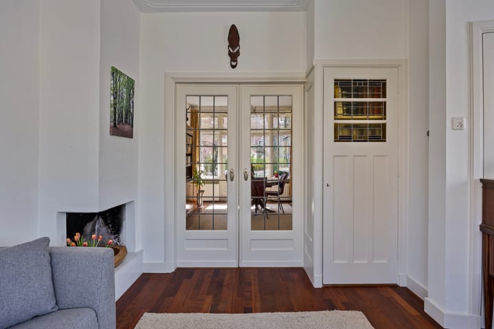 Foto 14 van Van der Waalsstraat 2