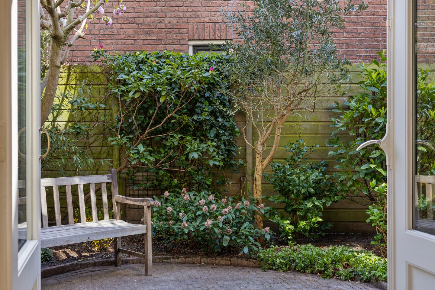 Photo 19 of Van der Waalsstraat 2