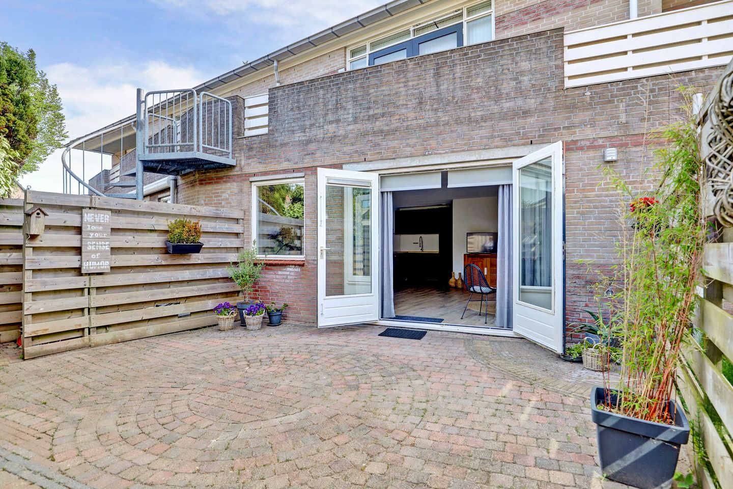 Photo 4 of Waterlelie 71