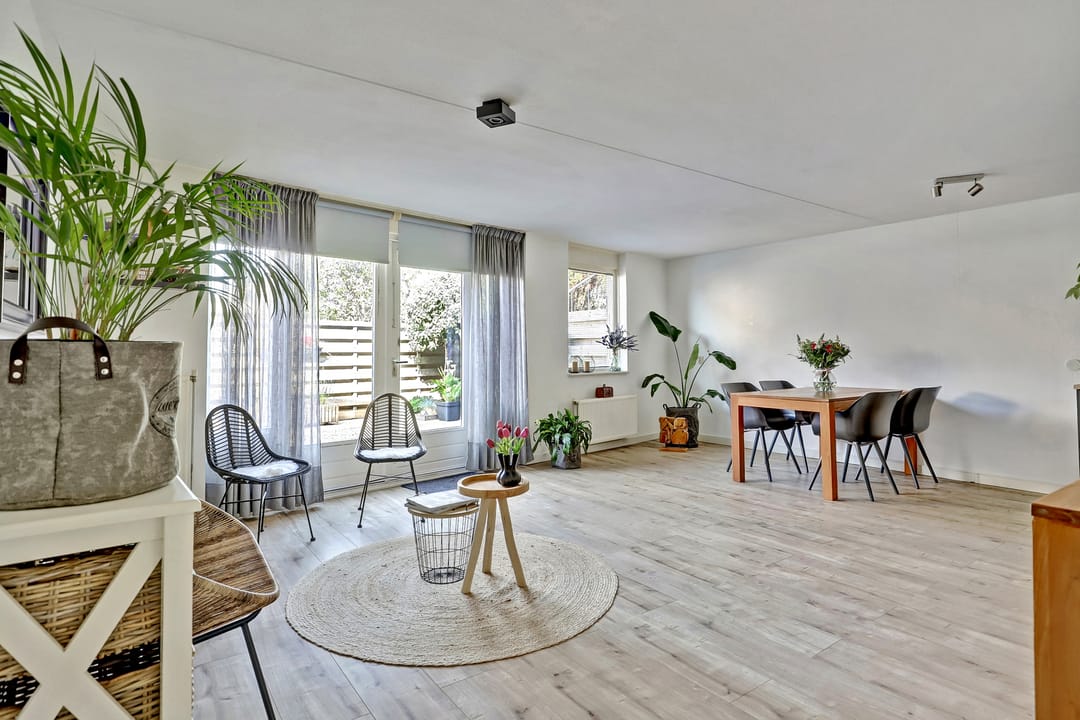 Photo 11 of Waterlelie 71