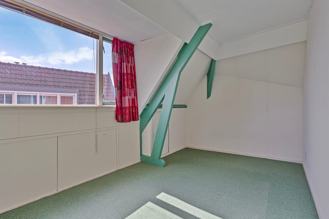 Photo 46 of Van der Waalsstraat 2