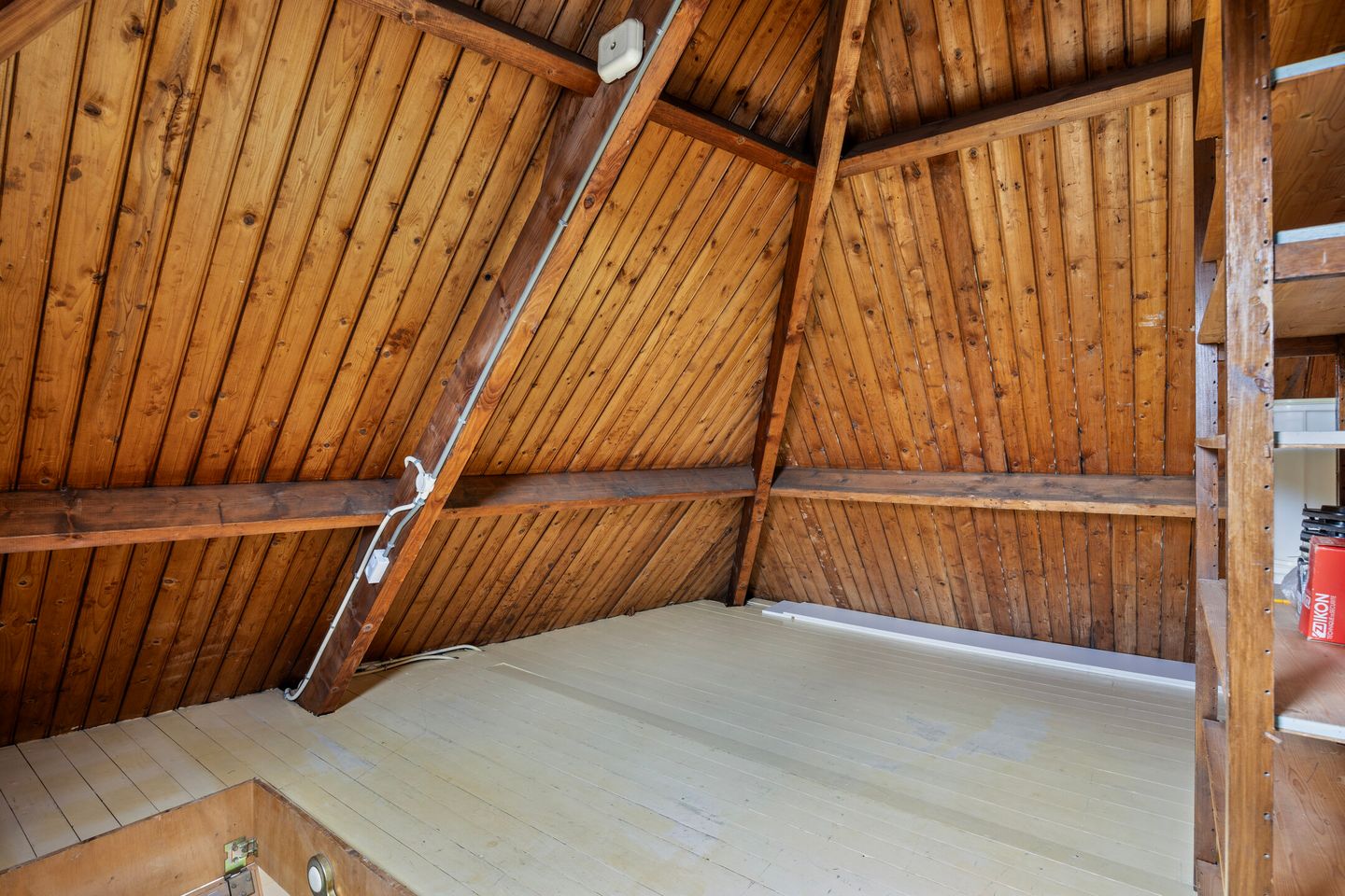 Photo 49 of Van der Waalsstraat 2