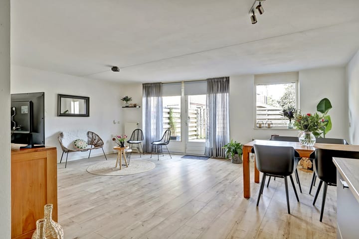 Foto 17 van Waterlelie 71