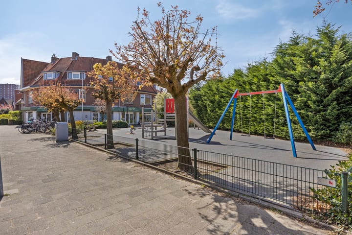 Foto 53 van Van der Waalsstraat 2