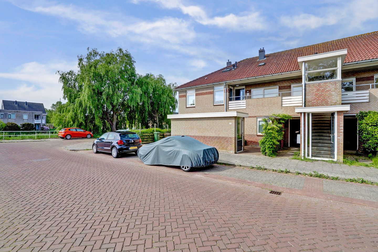 Photo 35 of Waterlelie 71