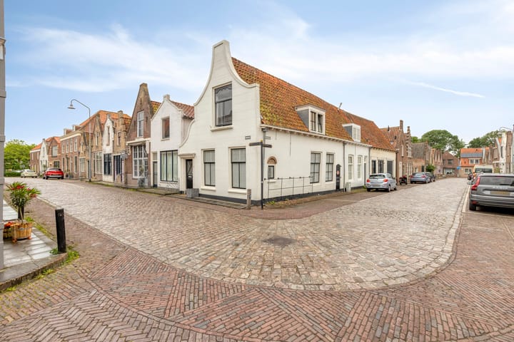 Foto 1 van Varremarkt 21