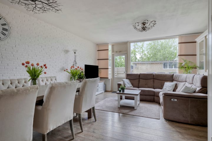 Photo 4 of de Roos 24