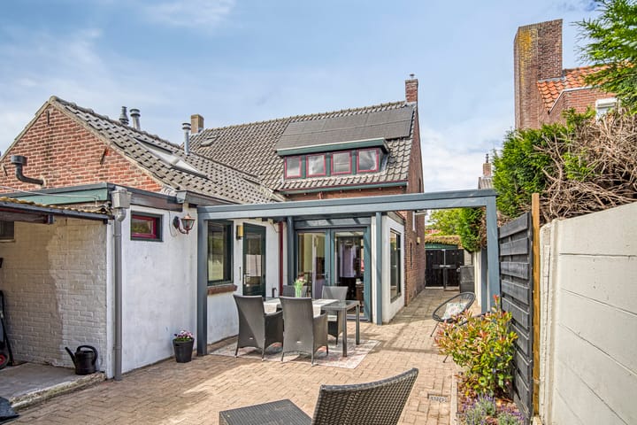 Photo 24 of Hoogstraat 37