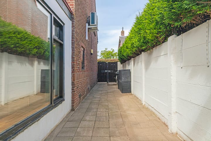 Photo 26 of Hoogstraat 37