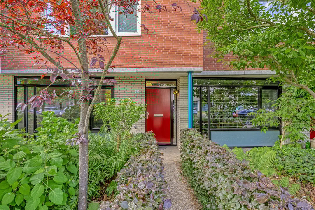 Photo 8 of Henriette Ronnerstraat 43