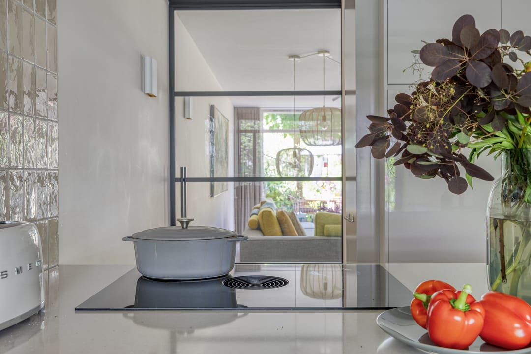 Photo 17 of Henriette Ronnerstraat 43