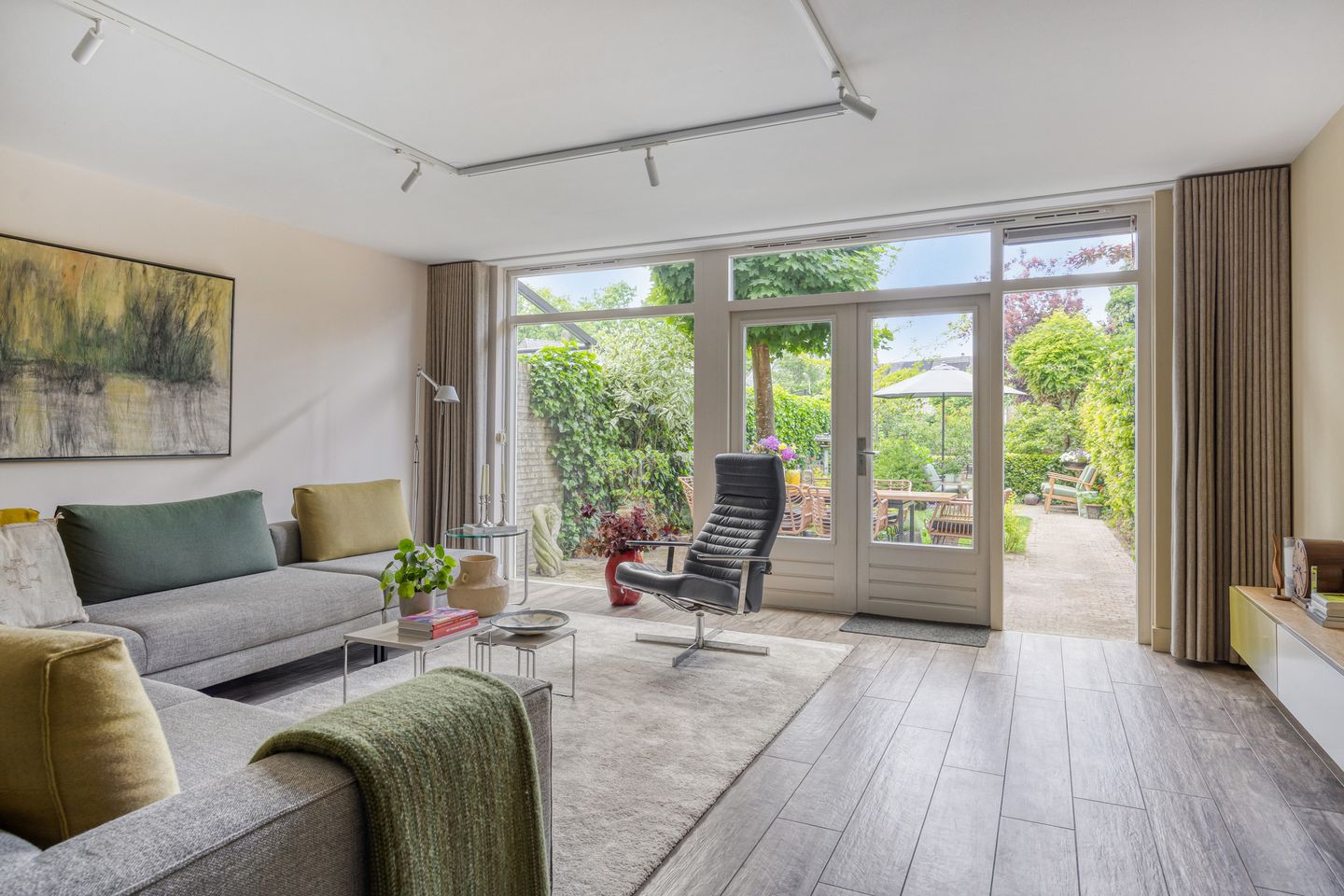 Photo 20 of Henriette Ronnerstraat 43