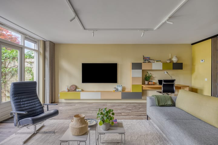 Photo 23 of Henriette Ronnerstraat 43