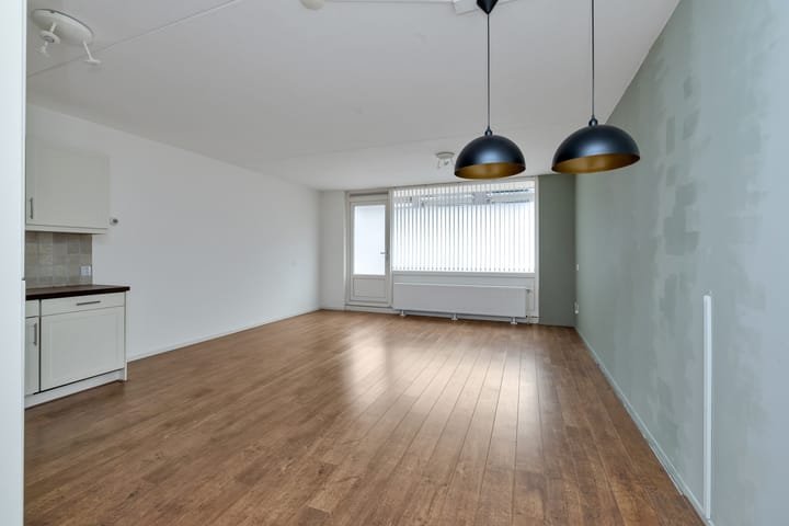 Foto 9 van Middellaan 140