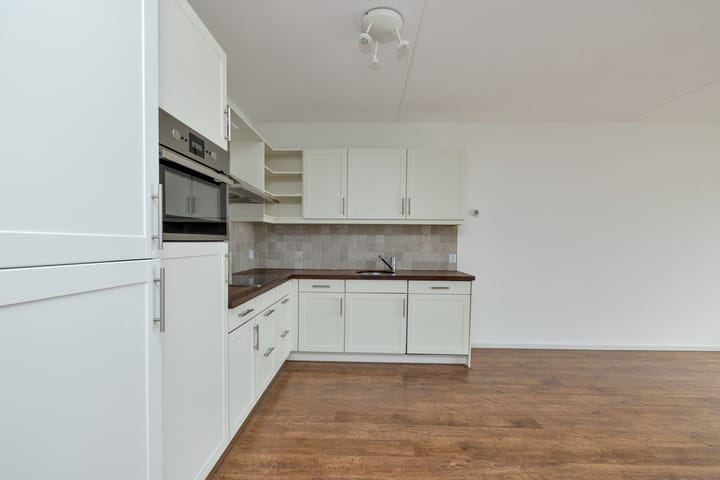 Foto 15 van Middellaan 140