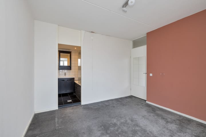 Foto 21 van Middellaan 140