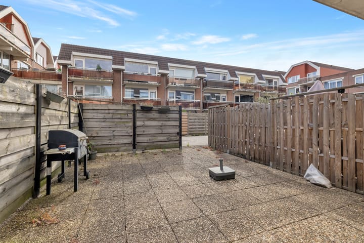 Foto 24 van Middellaan 140