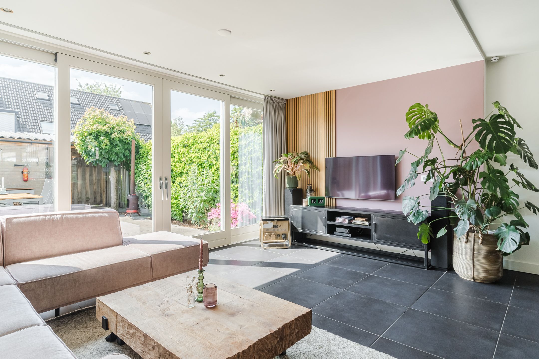 Foto 9 van Meester van Boemellaan 10