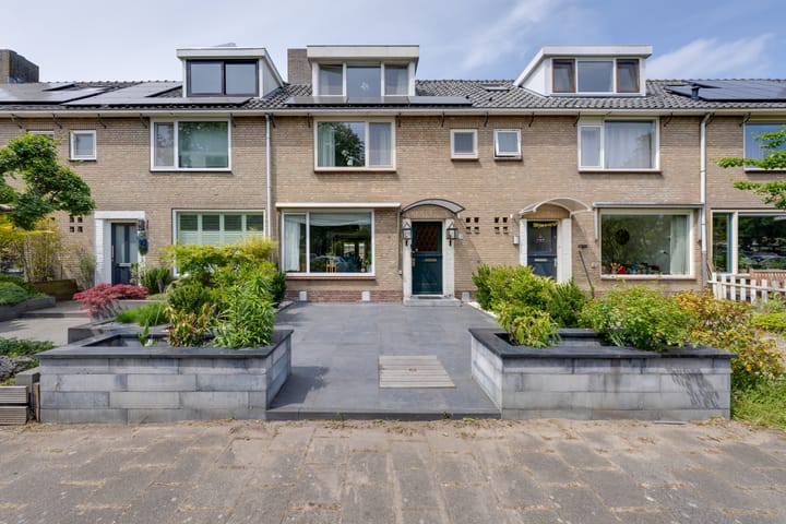 Foto 1 van Anna Blamanlaan 20