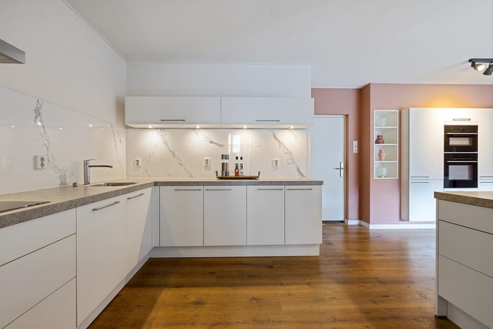 Foto 12 van Nijewei 8