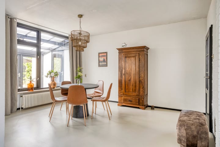 Foto 14 van Burg. Dittersstraat 19