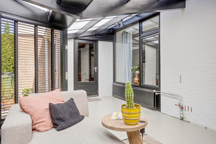 Foto 23 van Burg. Dittersstraat 19